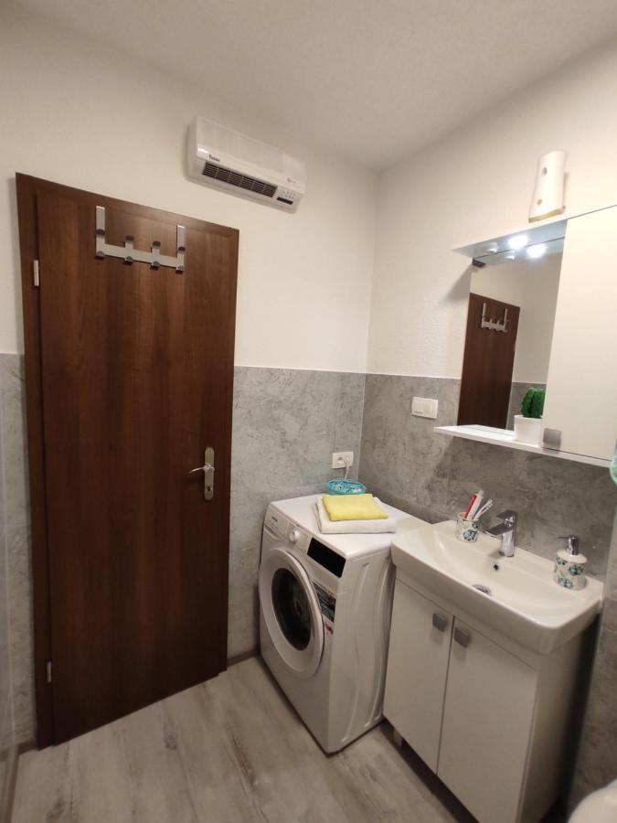 Apartment Ravnice Omis Luaran gambar